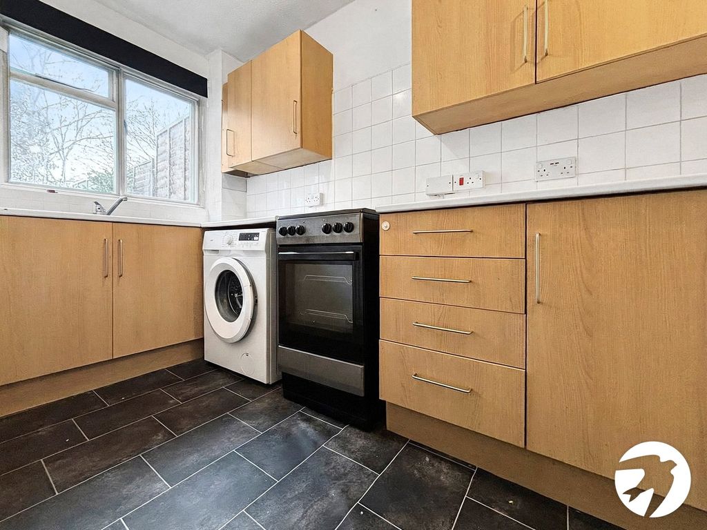 Property photo 3 of 6 Picture No. 04