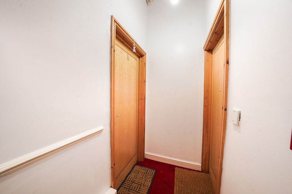 Property photo 3 of 15 Dsc06923