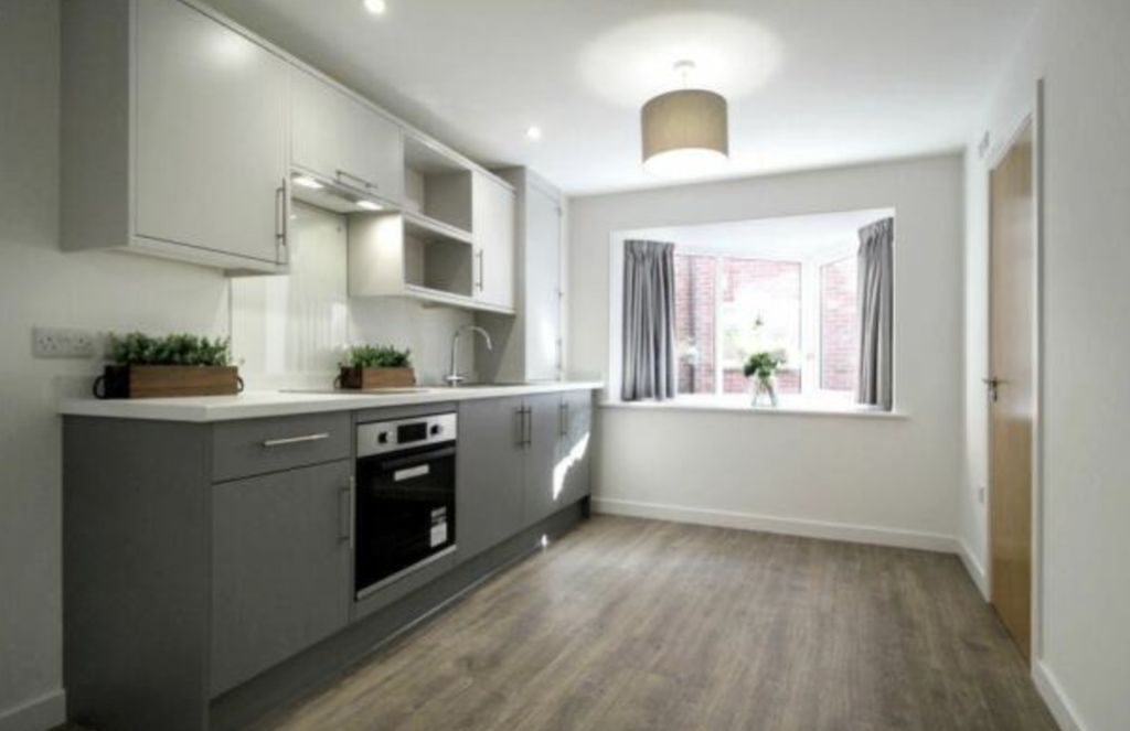 Property photo 1 of 5