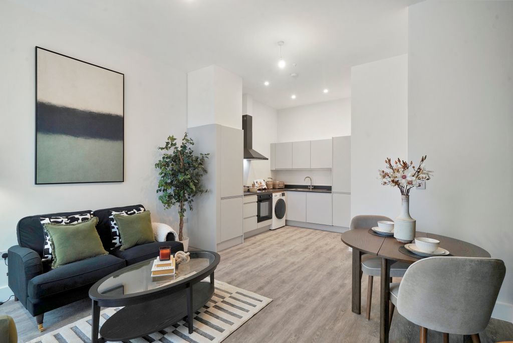 Property photo 1 of 14 Image