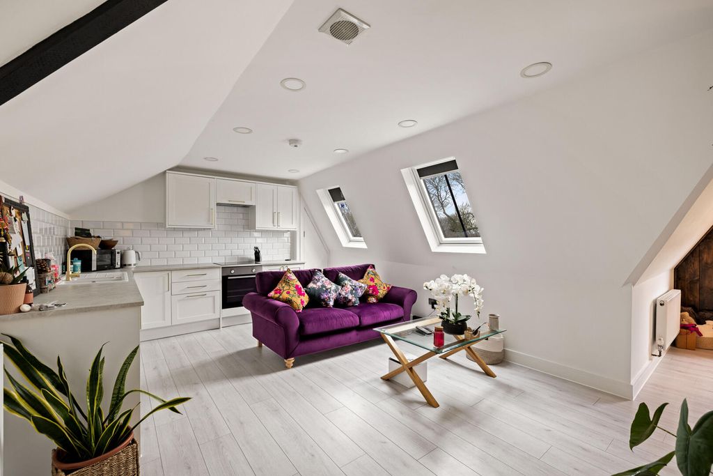 Property photo 2 of 16 Living Room