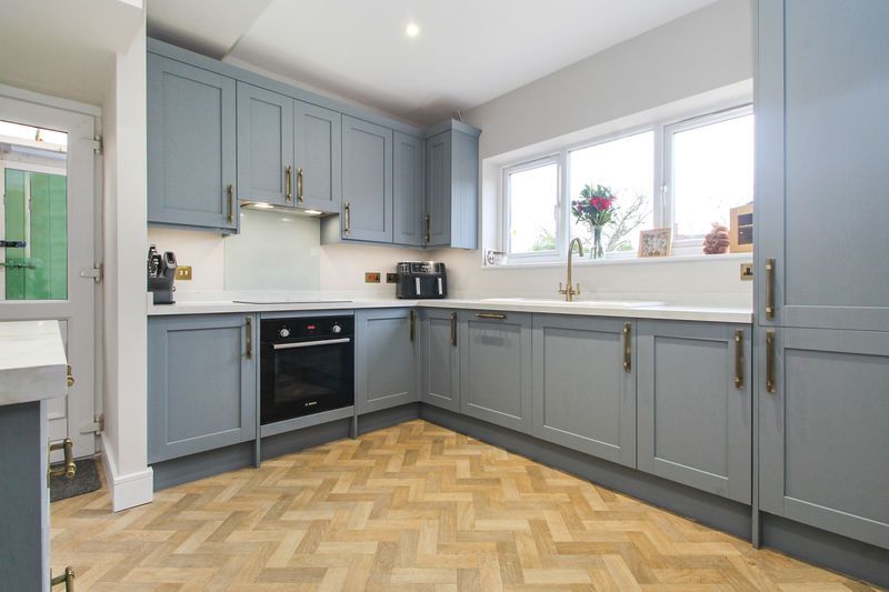 Property photo 3 of 22 Kitchen