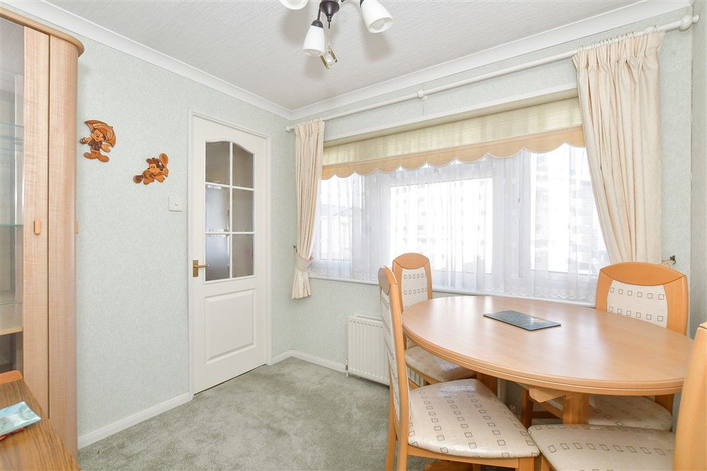 Property photo 3 of 13 Dining Area