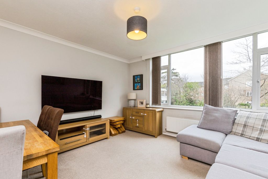 Property photo 3 of 19