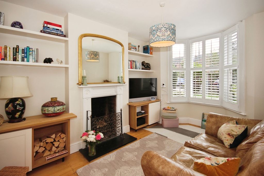 Property photo 2 of 15 Pbox-Img.Jpg