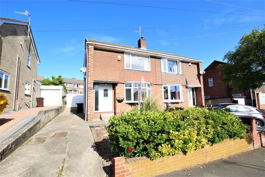 Property photo 1 of 33