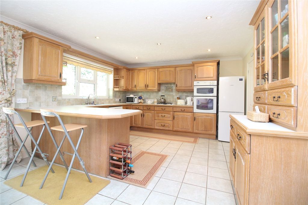 Property photo 3 of 14 Picture No. 02
