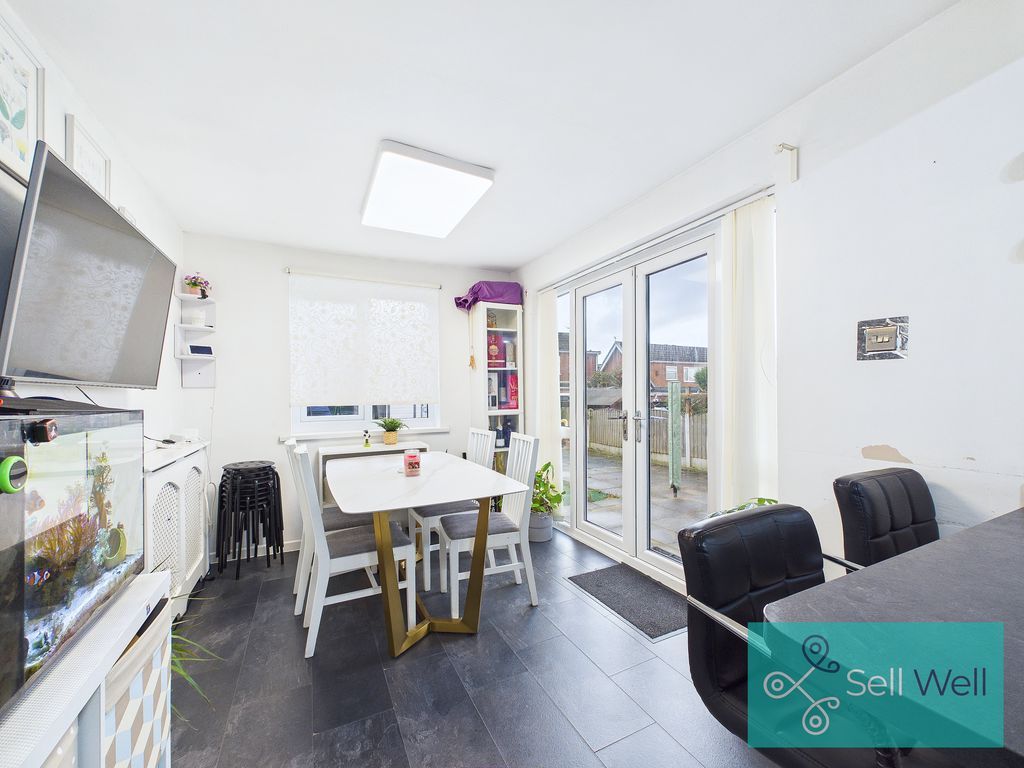 Property photo 3 of 27 Dining Space