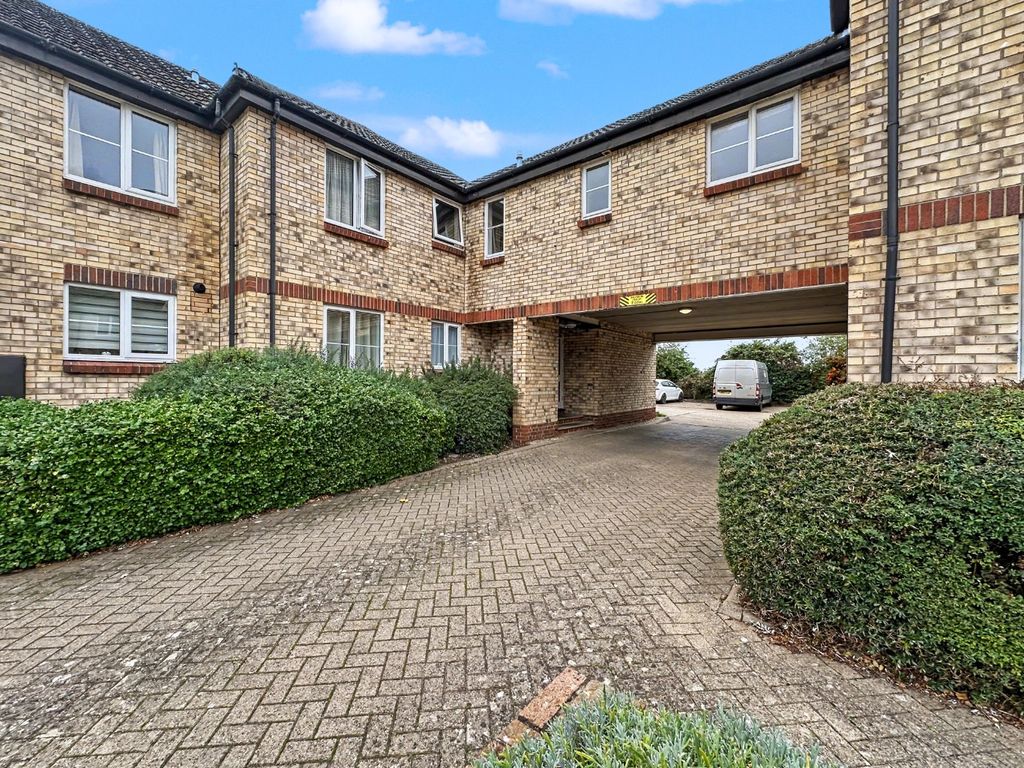 Property photo 1 of 12