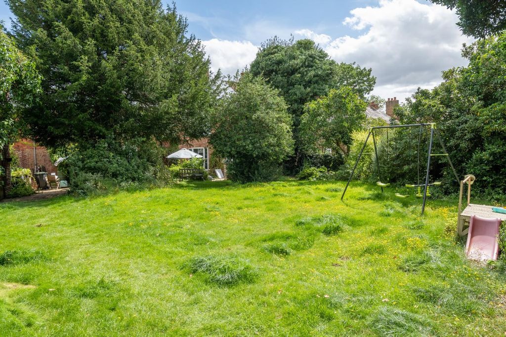 Property photo 3 of 54 Latcham Dowling 33 Horslow Street Potton_Matthew P