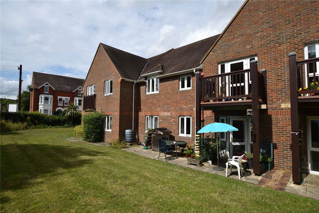 Property photo 1 of 7 Picture No. 11
