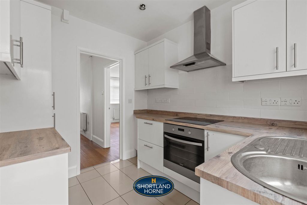 Property photo 2 of 27 Kitchen