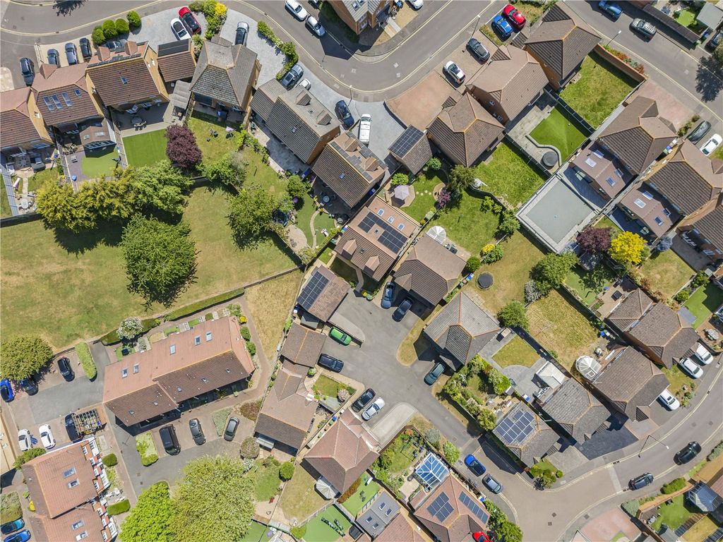 Additional image 16 of 5 bed detached house for saleCortland Close, Crayford, Kent DA1