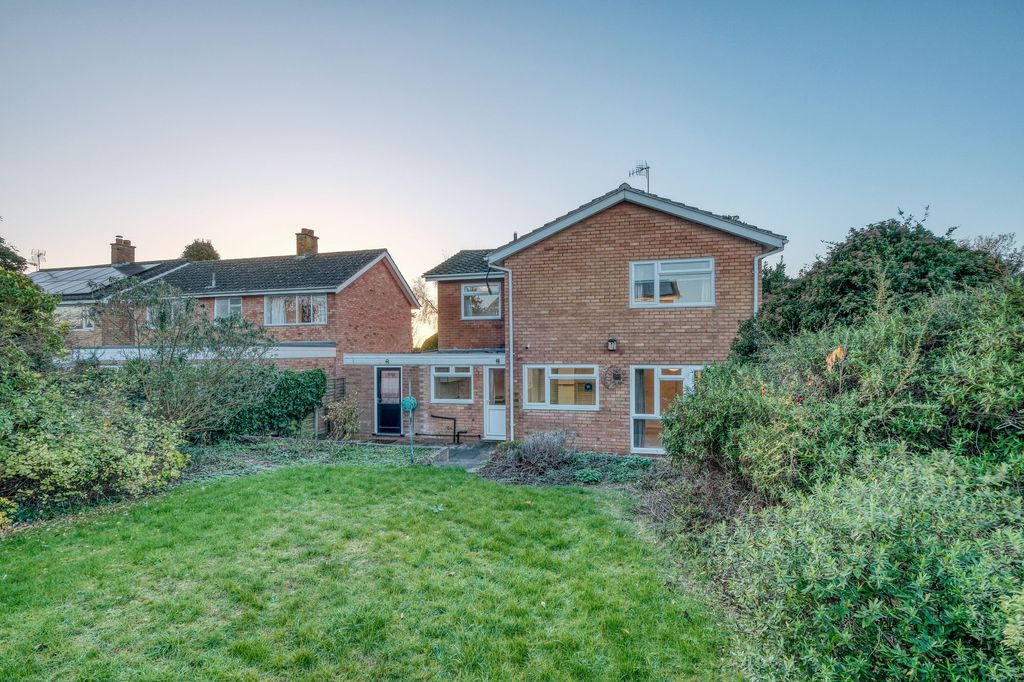 Property photo 2 of 16