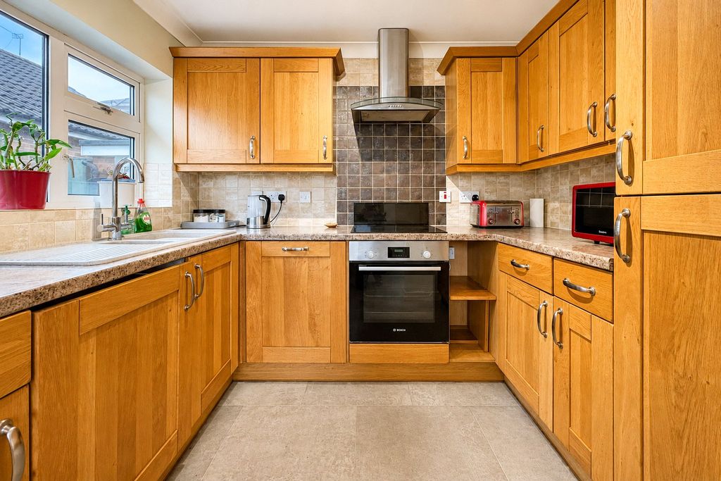 Property photo 3 of 19 Picture No. 34
