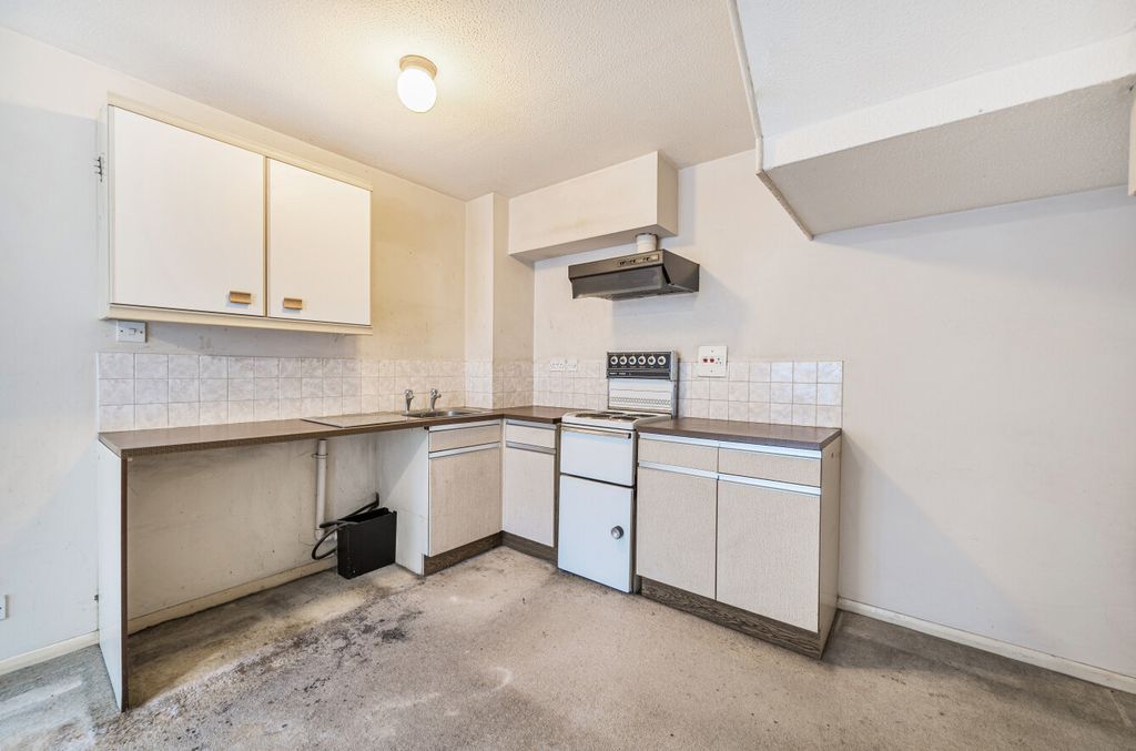 Property photo 3 of 14 1343068-12-68A314...