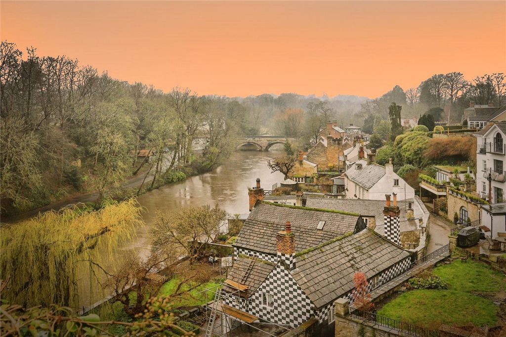 Property photo 1 of 16 River