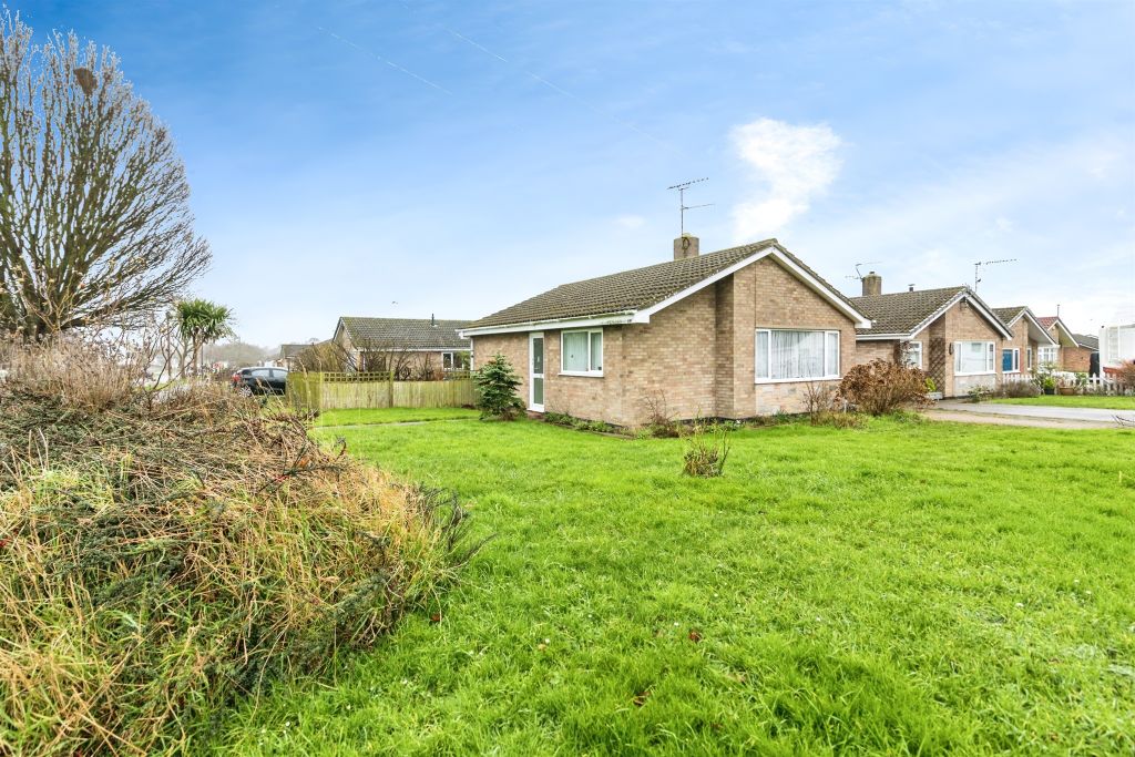 Property photo 2 of 17