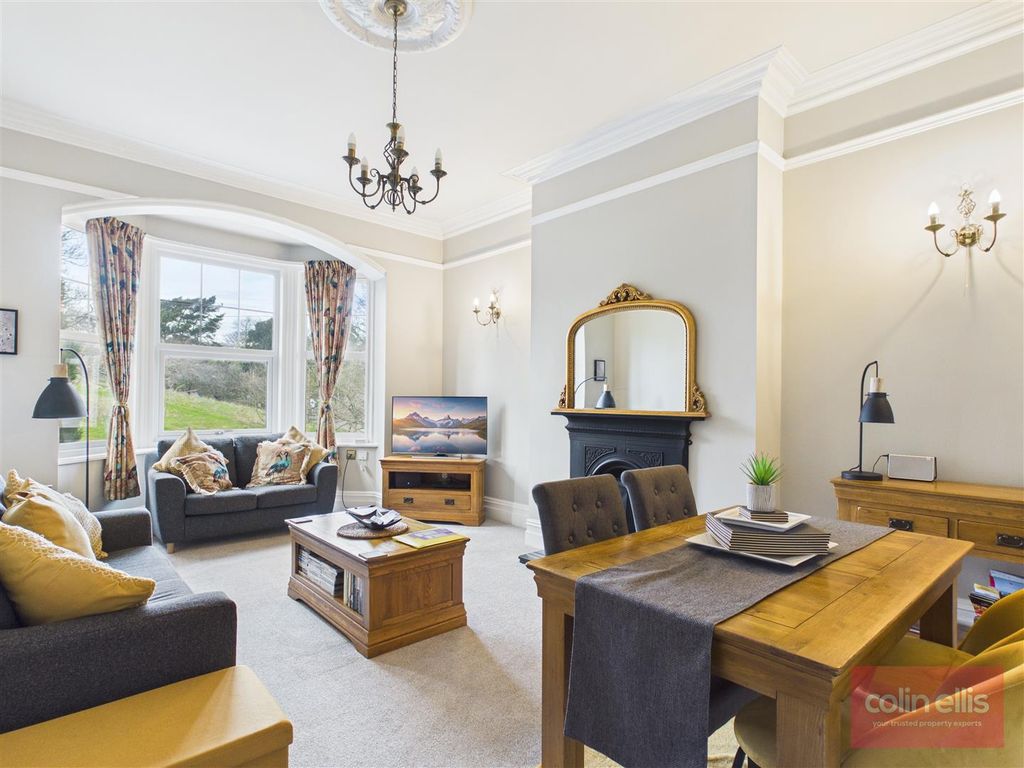 Property photo 3 of 15 Cam05075G0-Pr0284-Still003.Jpg