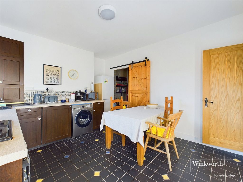 Property photo 3 of 10 Picture No. 09