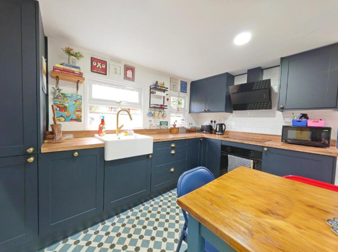 Property photo 2 of 7