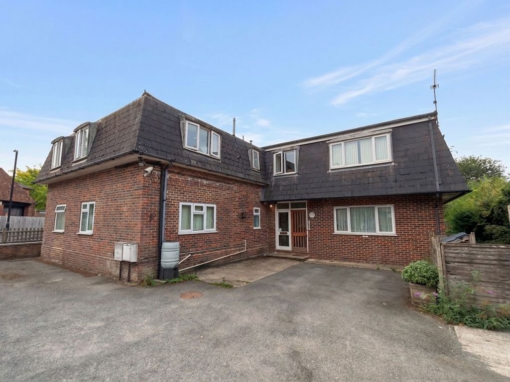 Property photo 1 of 13