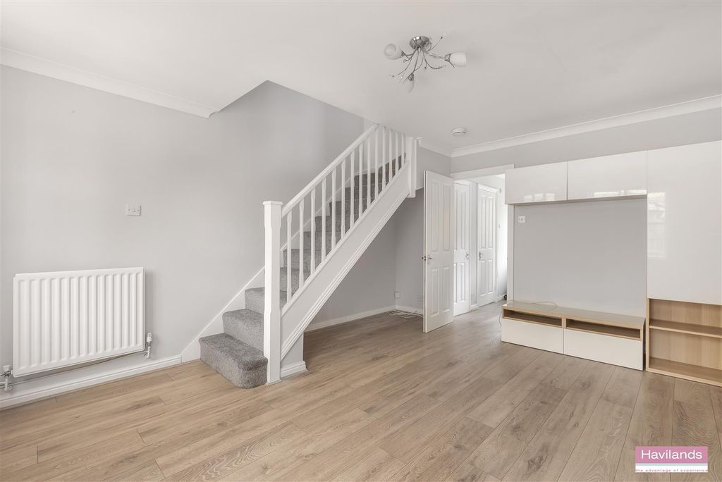 Property photo 2 of 17 6347B1A0Dd27F.Jpg