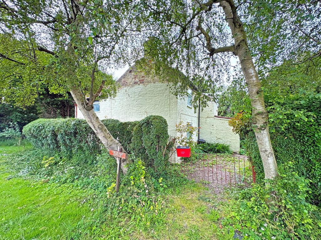 Property photo 1 of 21