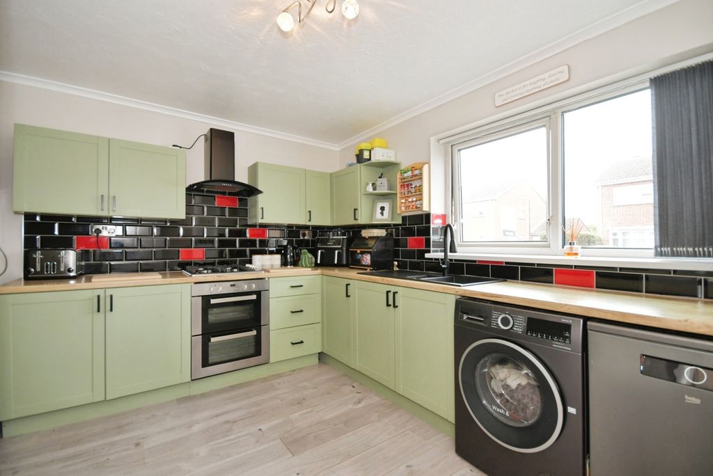 Property photo 2 of 15 Pbox-Img.Jpg