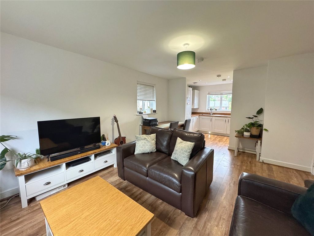 Property photo 2 of 16 Open-Plan Living Rm