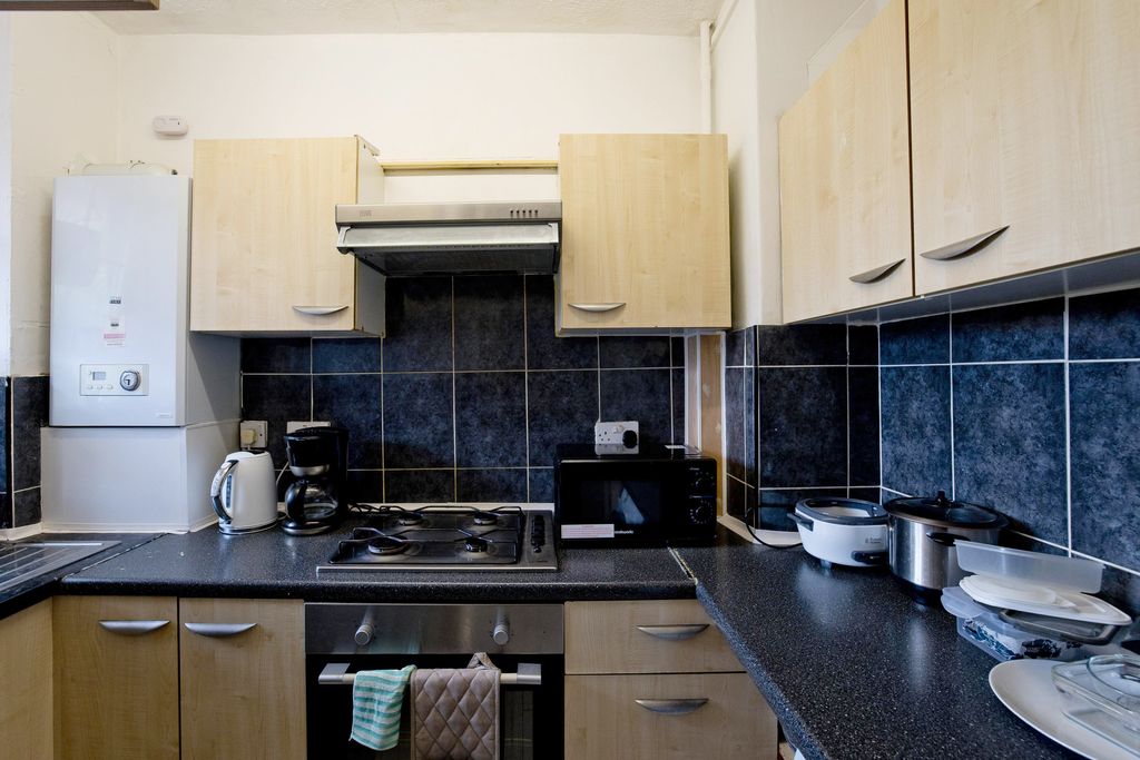 Property photo 3 of 11