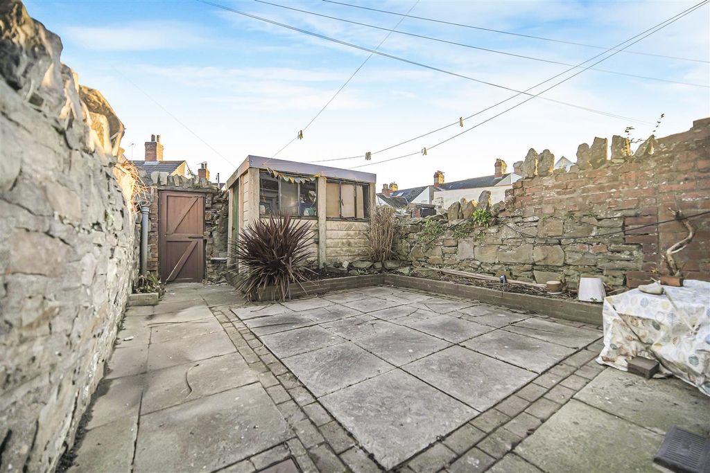 Property photo 3 of 20