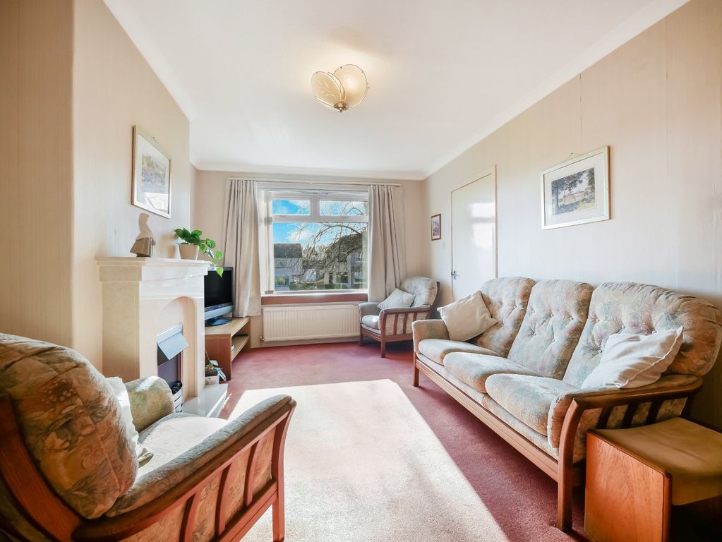 Property photo 2 of 13 Lounge