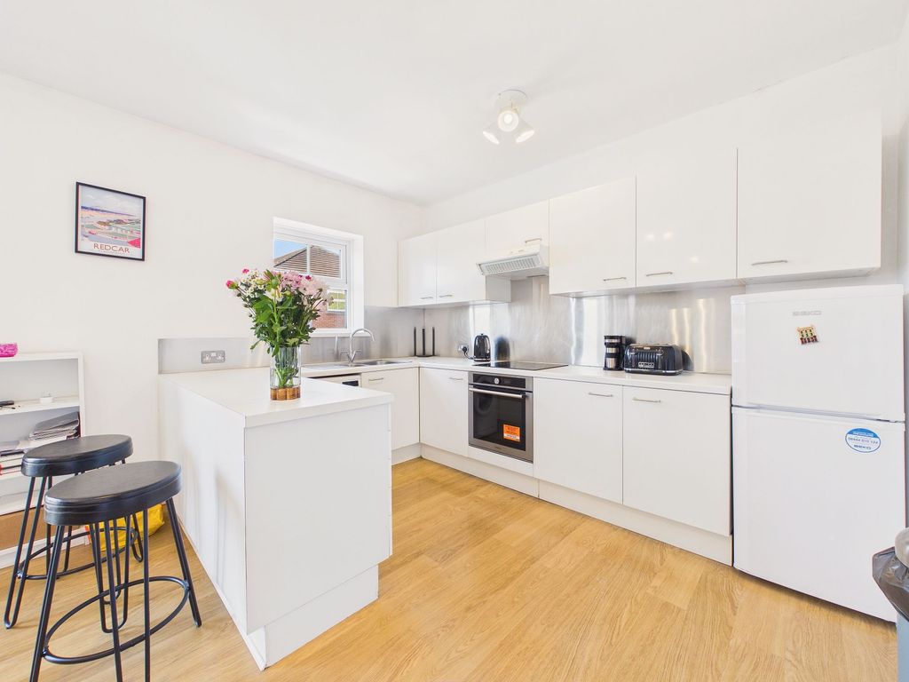 Property photo 1 of 9 Kitchen