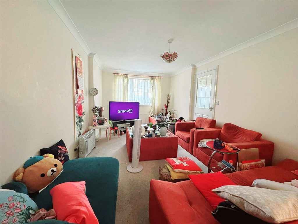 Property photo 2 of 17 Picture No. 11