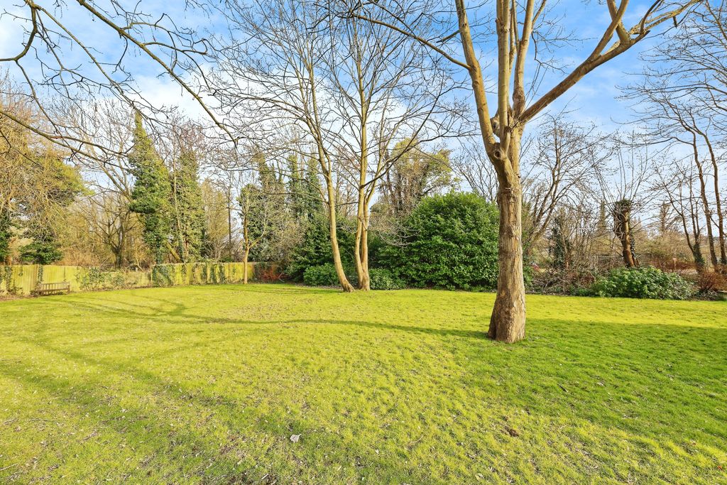 Property photo 2 of 15 Photography