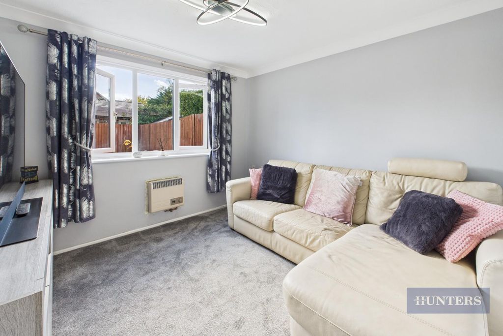 Property photo 3 of 10 Cam05152G0-Pr0258-Still008.Jpg