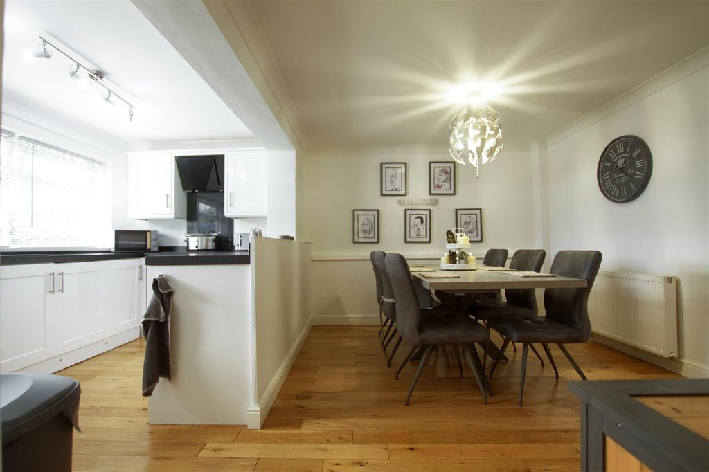 Property photo 3 of 14 Bc4.Jpg