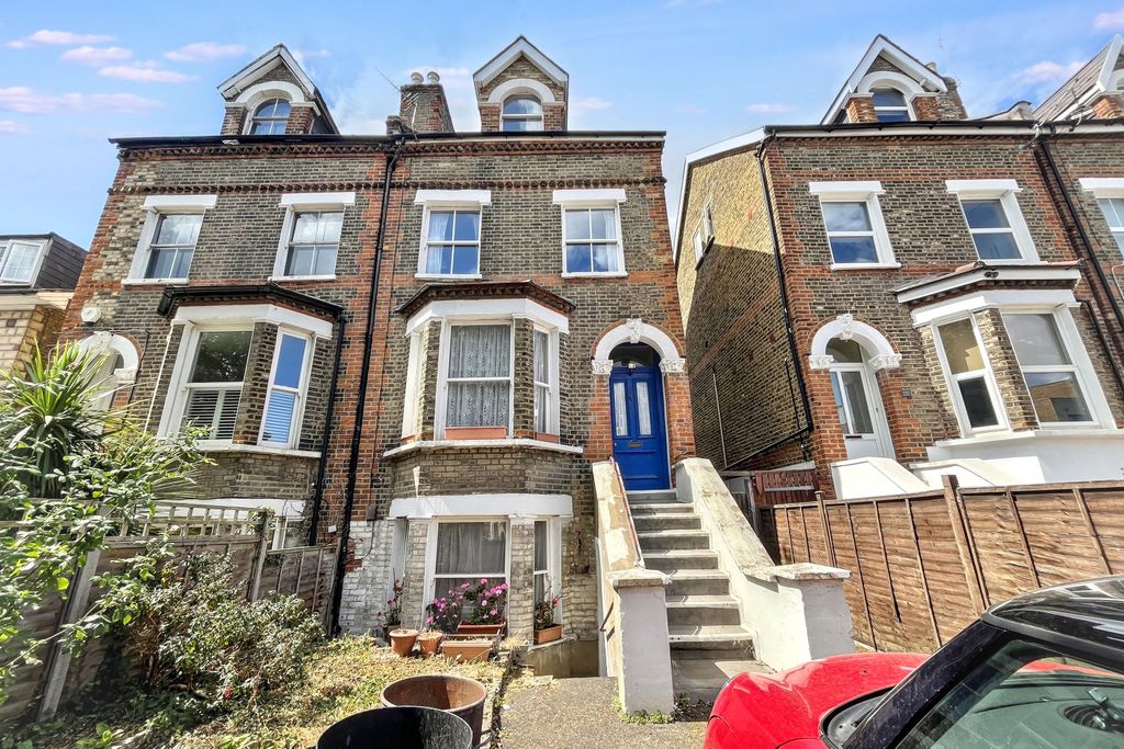 Property photo 1 of 20 234 Merton Road, Wandsworth, London, Sw18 5Jq