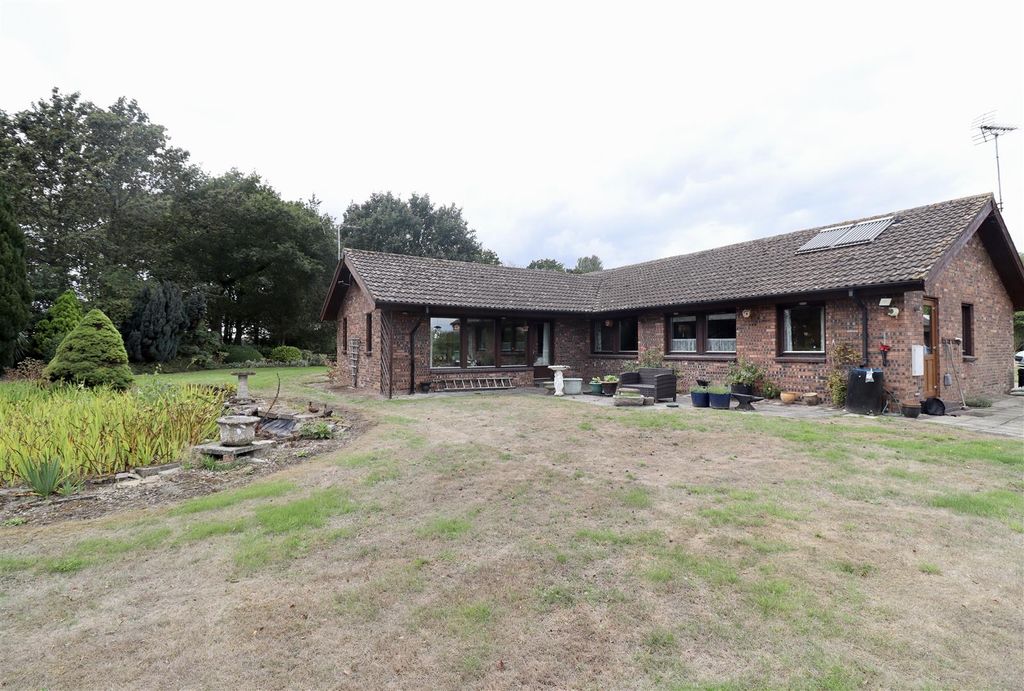 Property photo 2 of 23