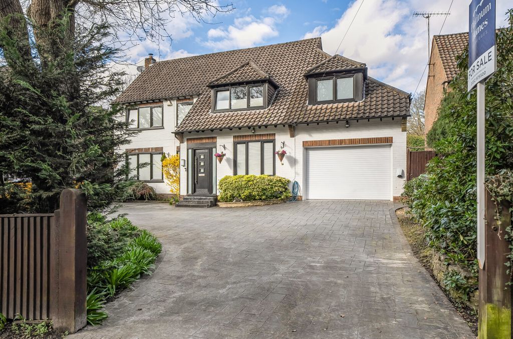 Property photo 1 of 27 1423174-52-69B044...