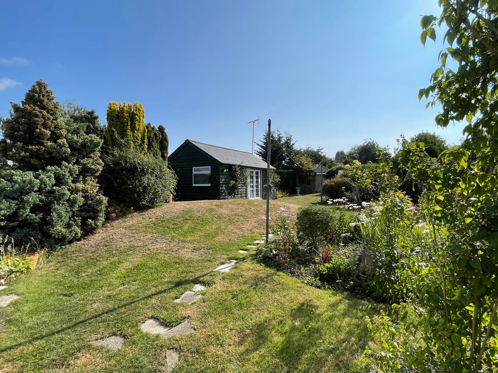 Property photo 3 of 26