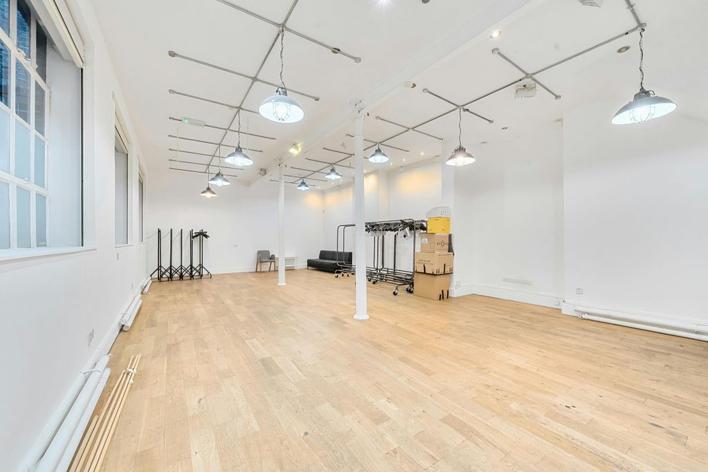 Property photo 3 of 22 1374302176916E9c8Be5Ae.Jpg