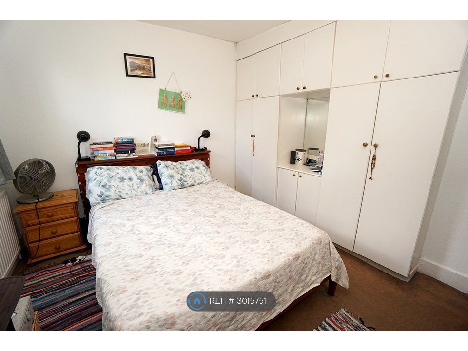 Property photo 3 of 3