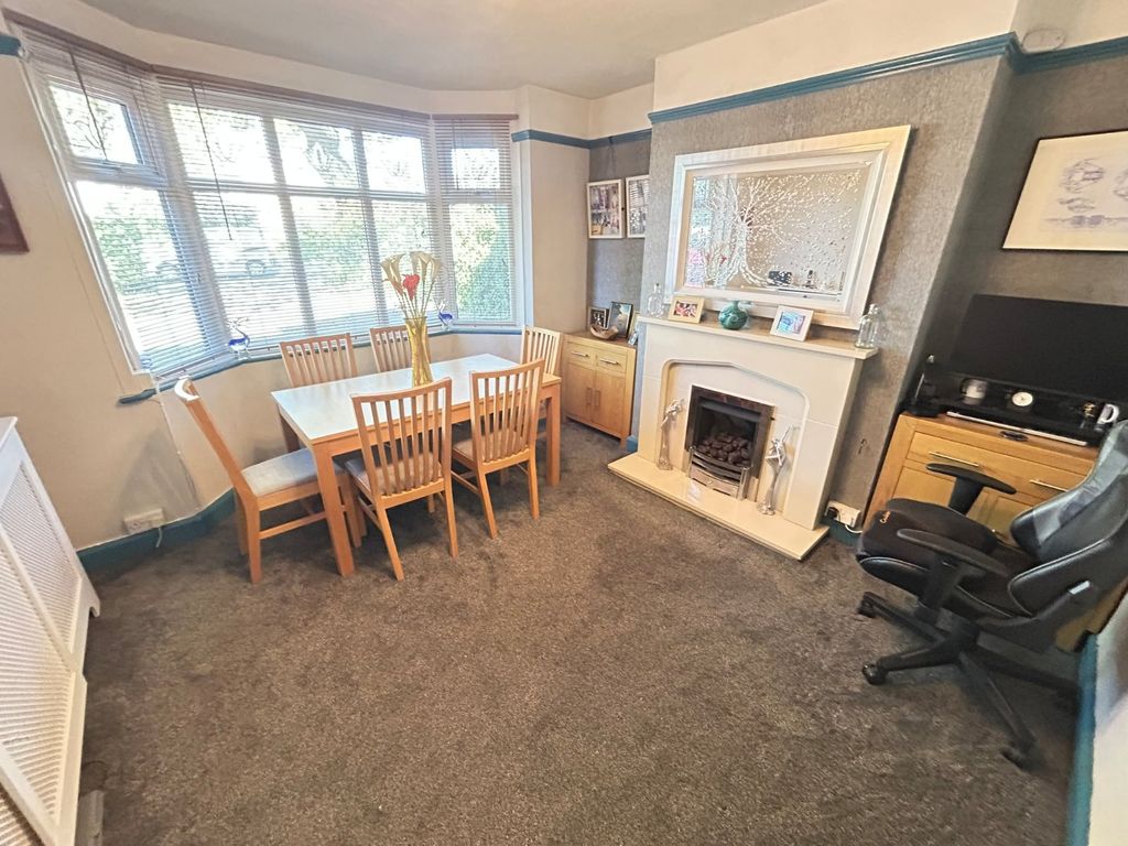 Property photo 3 of 30 Dining Room