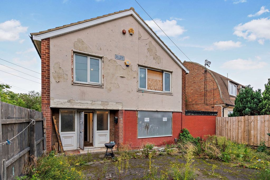 Property photo 1 of 34