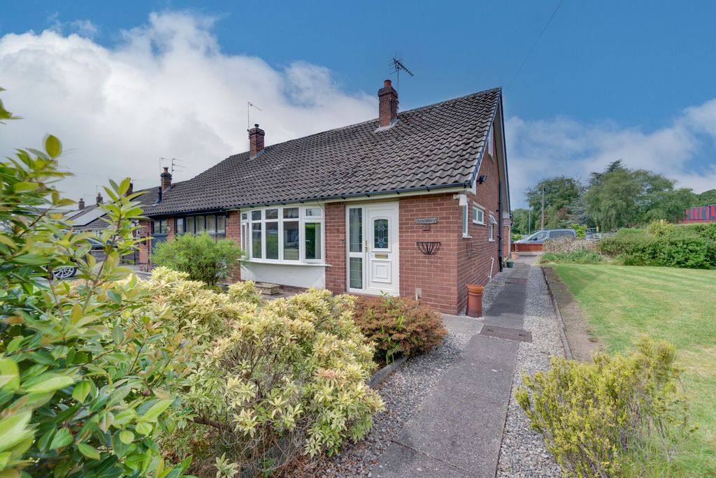Property photo 1 of 27