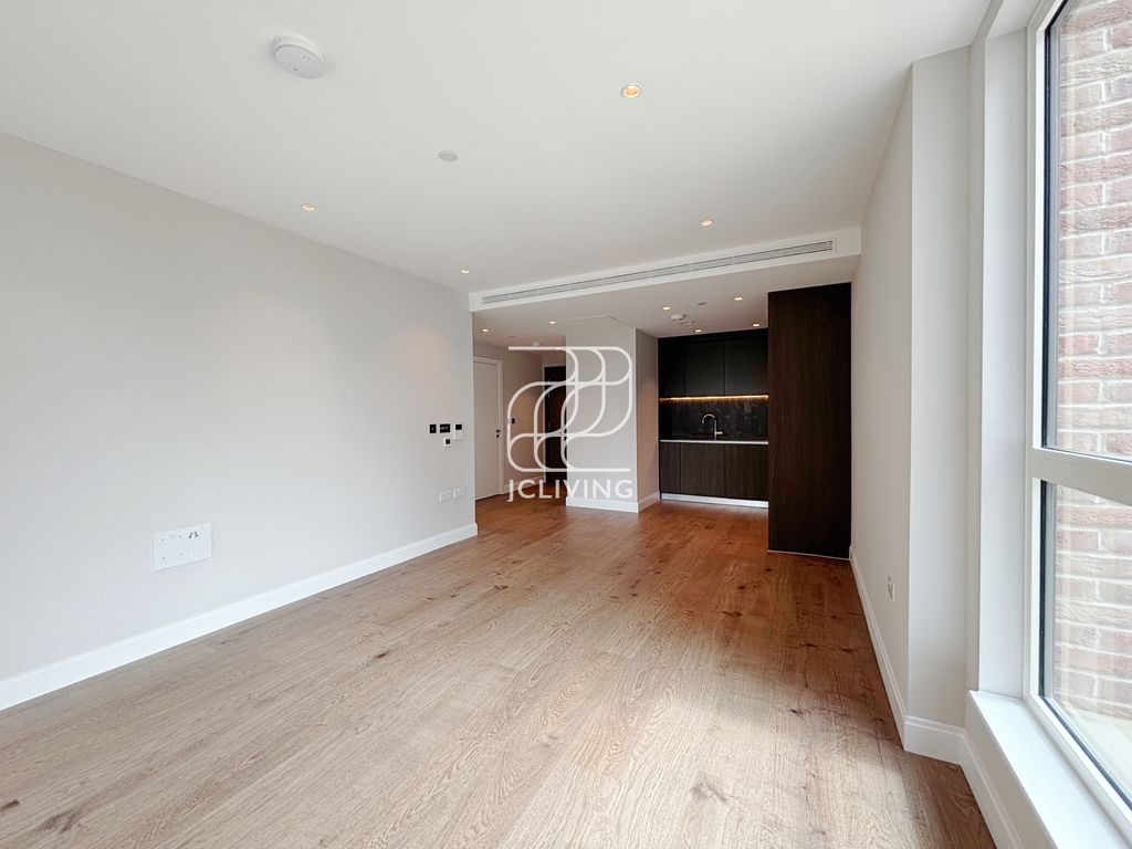 Property photo 3 of 10 Gallery