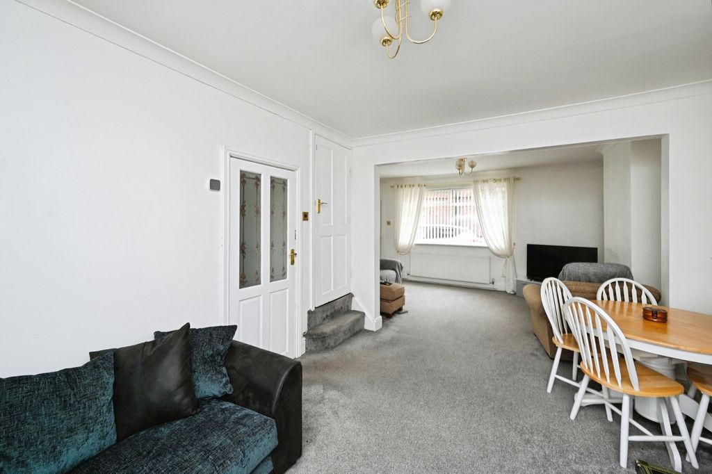 Property photo 2 of 26 Lounge Dining Room