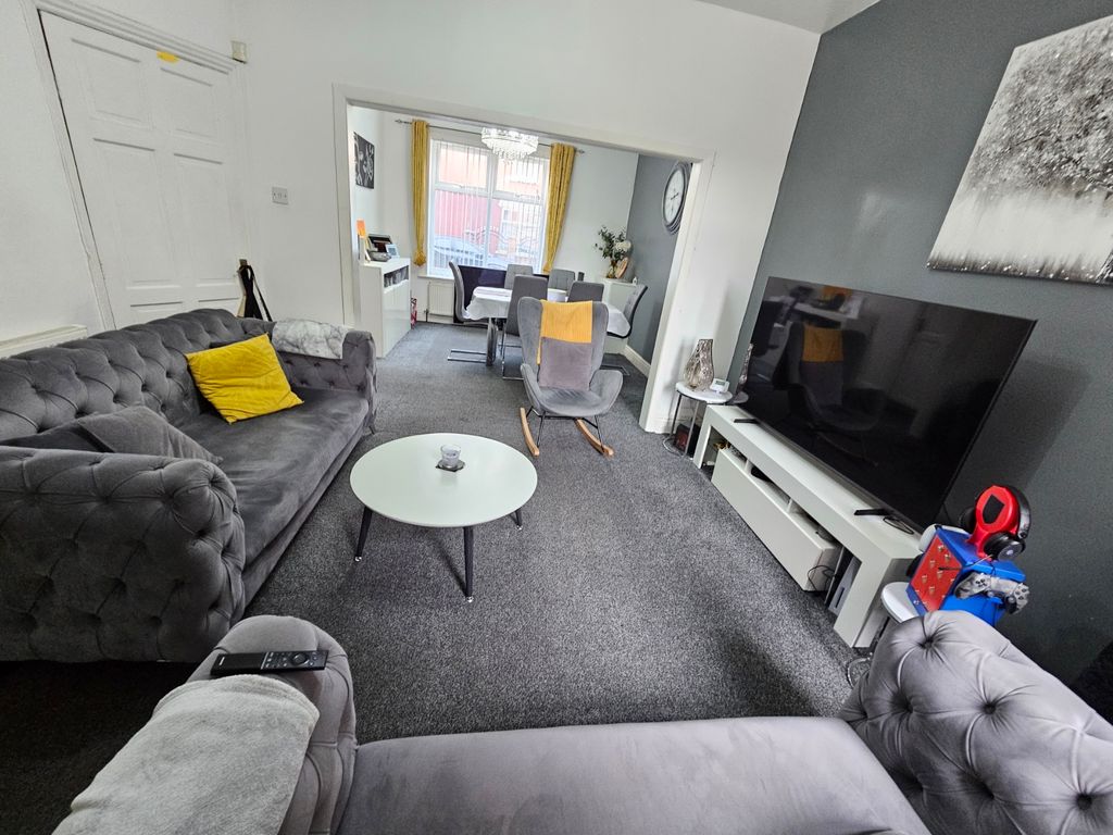 Property photo 3 of 25 20251014_142748